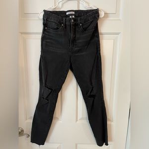 Good American - Good Waist Jeans - Black. Size 8/29.